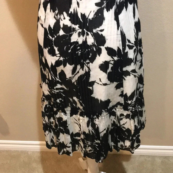 LOFT Black and White Floral Cotton Dress with Adjustable Straps & Ruffle Hem-8 - Picture 8 of 11
